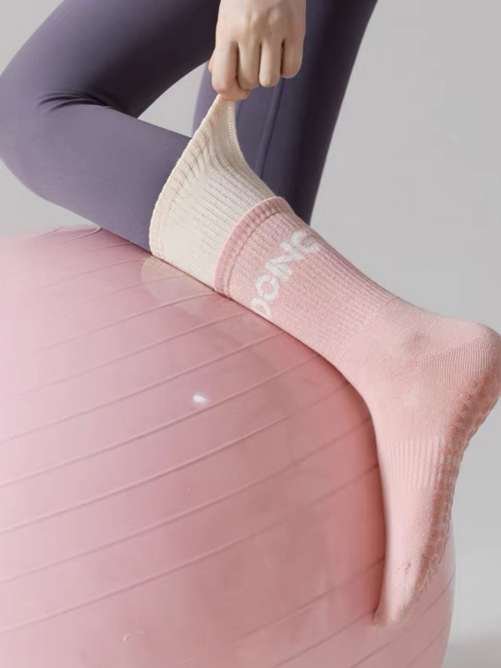Scarlet Contrast Trim Grip Socks