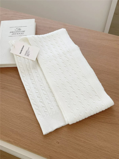 Neveah Ribbed Knit Shawl