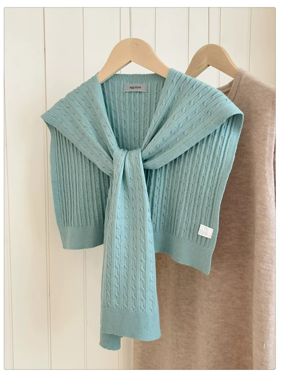 Neveah Ribbed Knit Shawl
