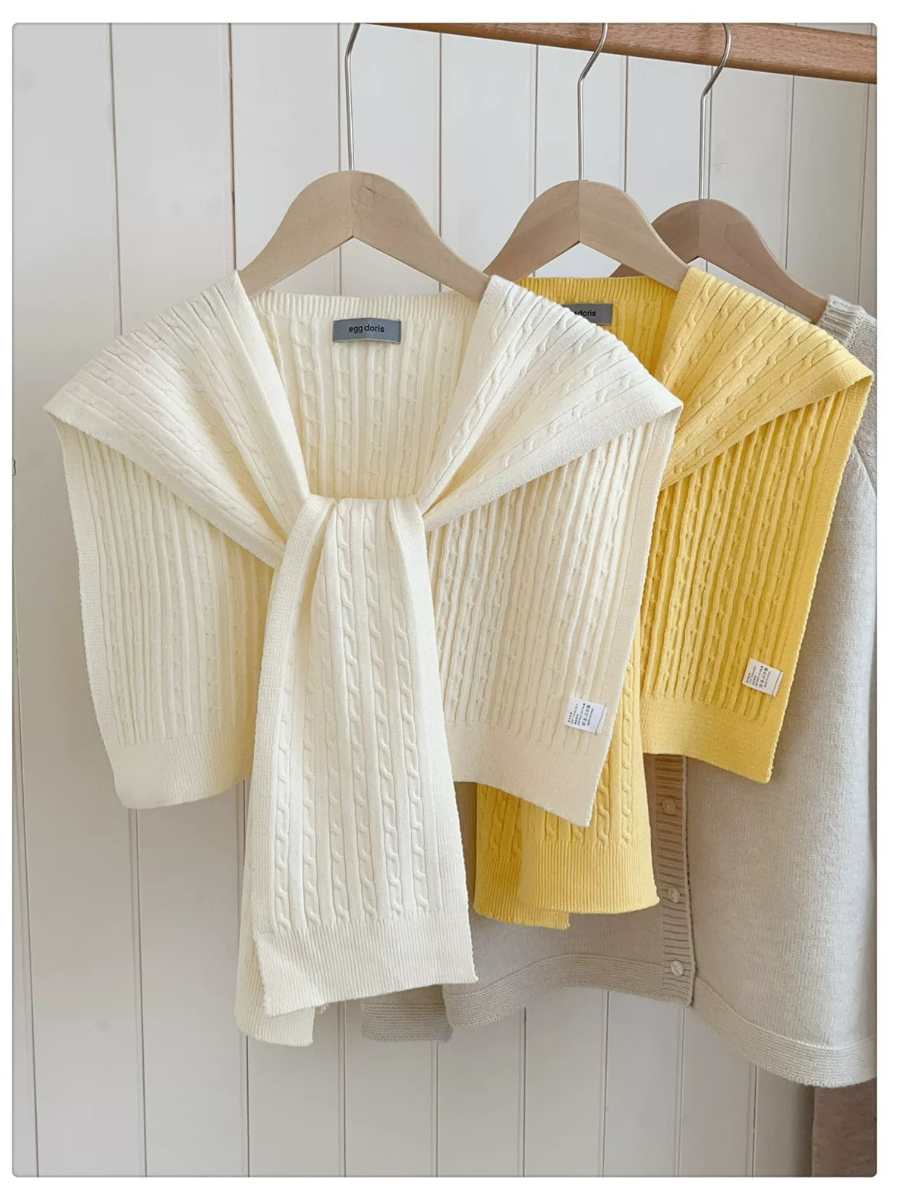 Neveah Ribbed Knit Shawl