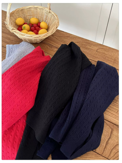 Neveah Ribbed Knit Shawl