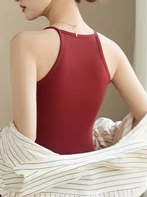 Ursule Halter Neck Padded Knit Top