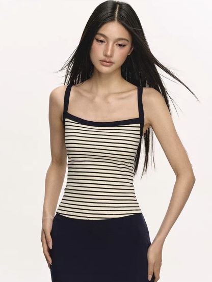Delly Stripe Knit Top