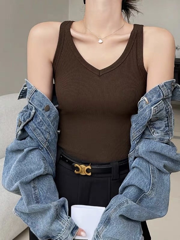 Ulla V-Neck Knit Top