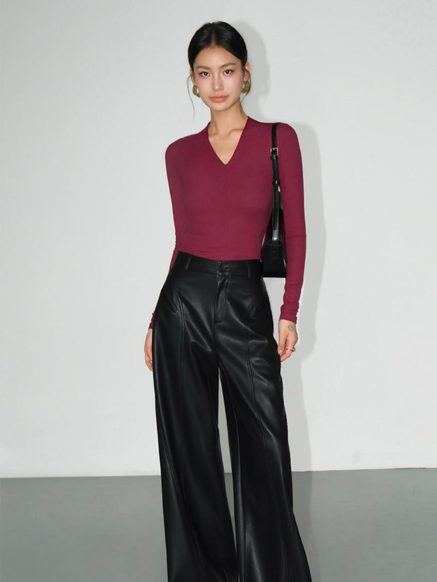 Britanny V-Neck Long Sleeve Top-The Black Bow-