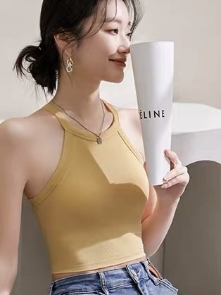 Umay Halter Neck Padded Top