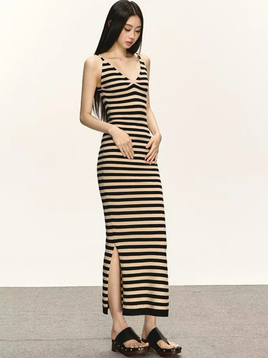 Della V-Neck Body Con Stripe Dress