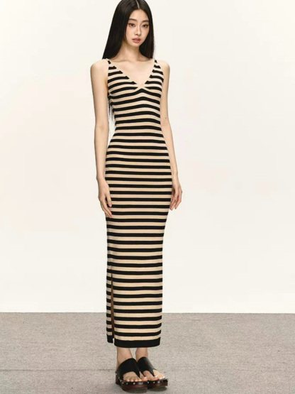 Della V-Neck Body Con Stripe Dress