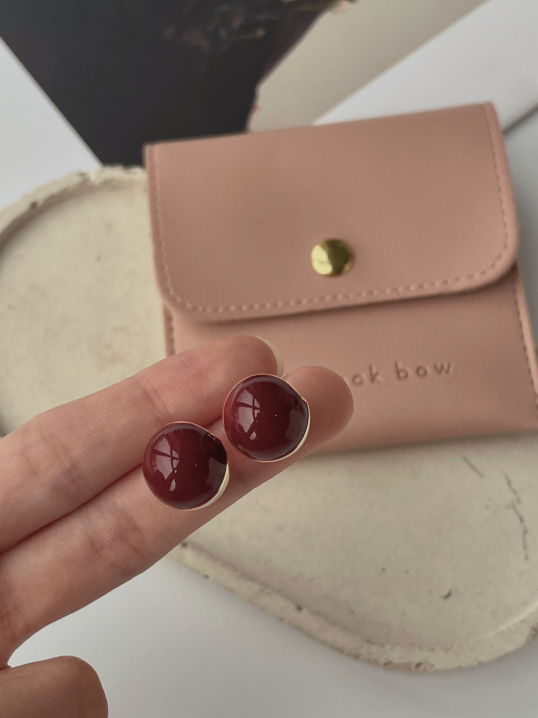 Min-Na Red Bean Ear Studs-The Black Bow-