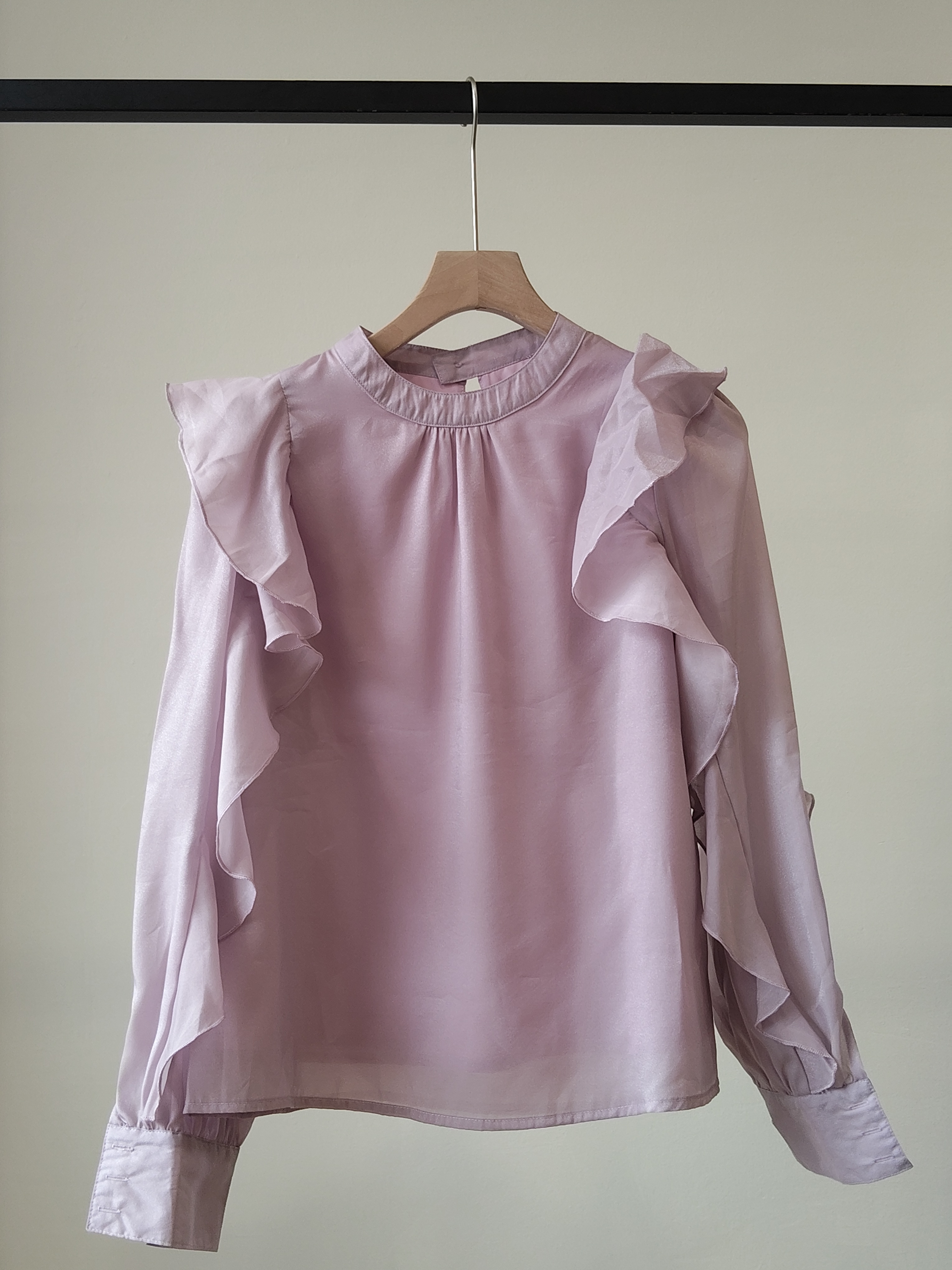 Valeska Pearlecent Ruffle Trim Top