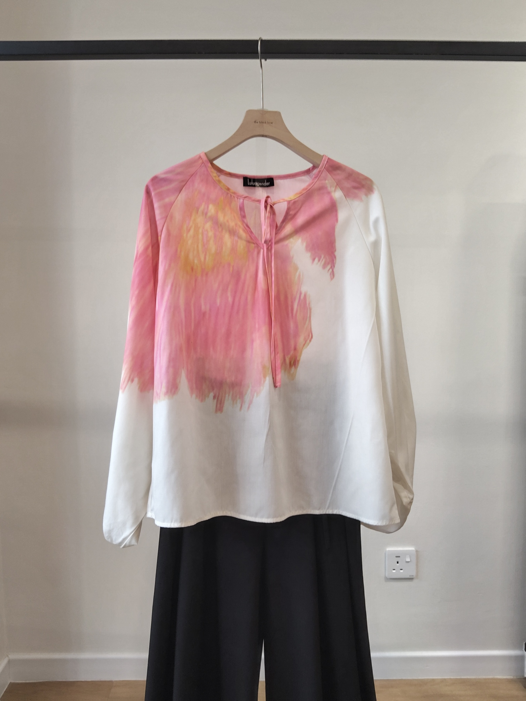 Virginia Floral Lanter Sleeve Top