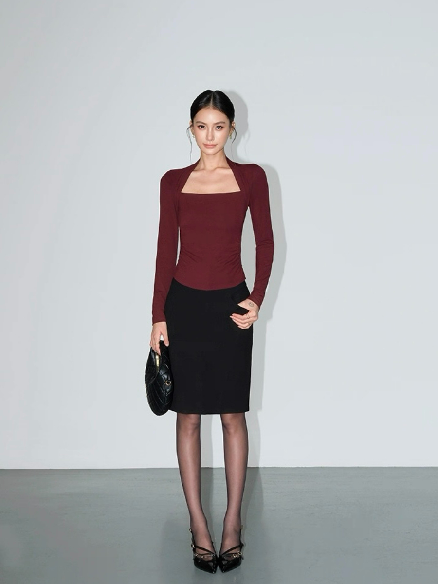 Liv Queen Anne Neckline Top