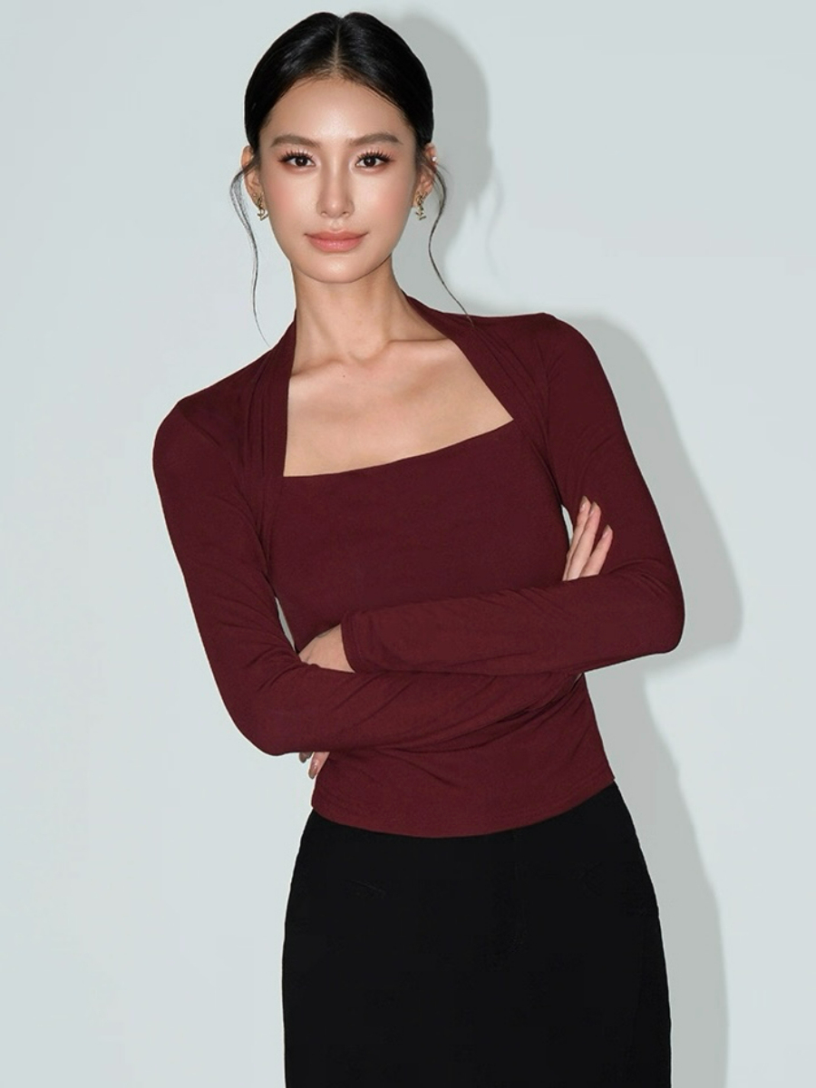 Liv Queen Anne Neckline Top