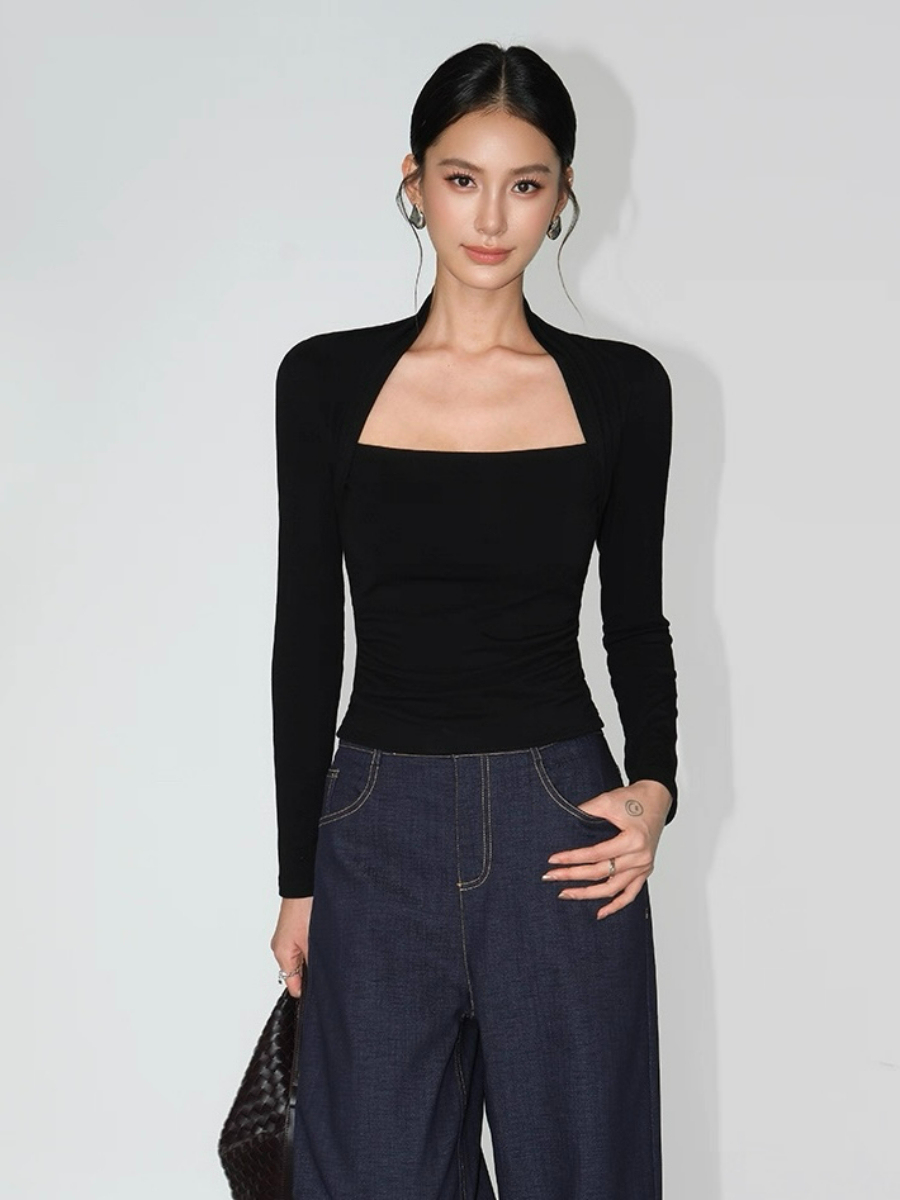 Liv Queen Anne Neckline Top