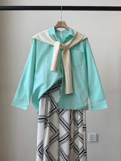 Melody Shirt with Pocket (Discounted-M size)