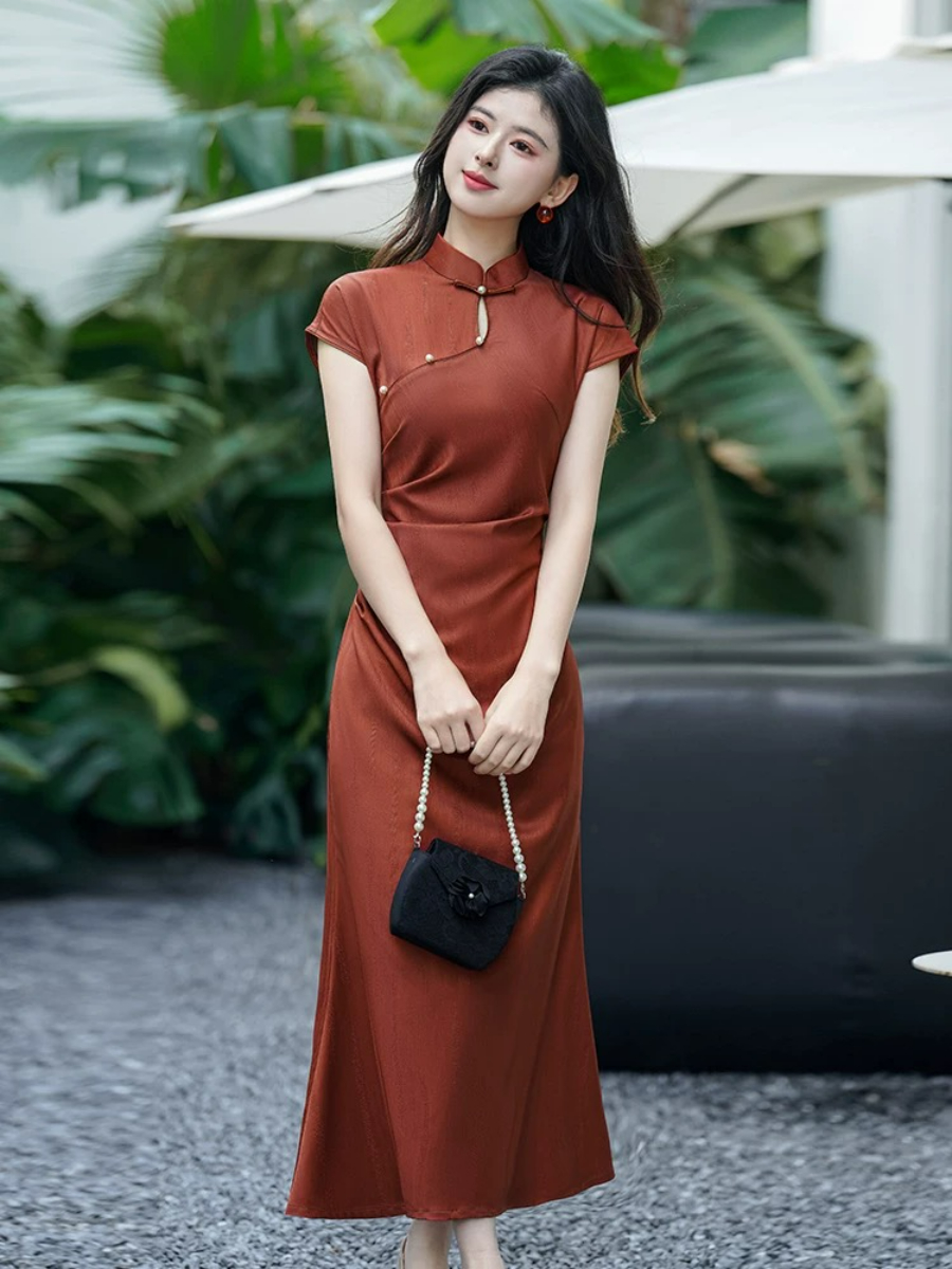 Shuang Hong A-Line Cheongsam