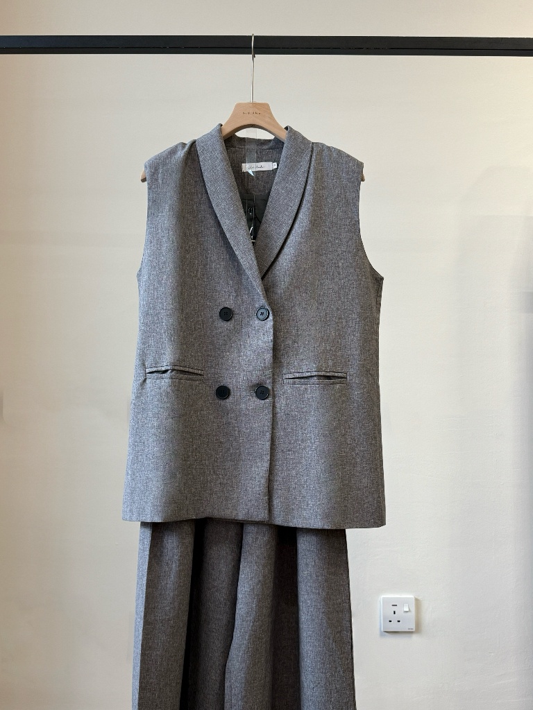 Den Vest & Pants Set (Discounted-M size)