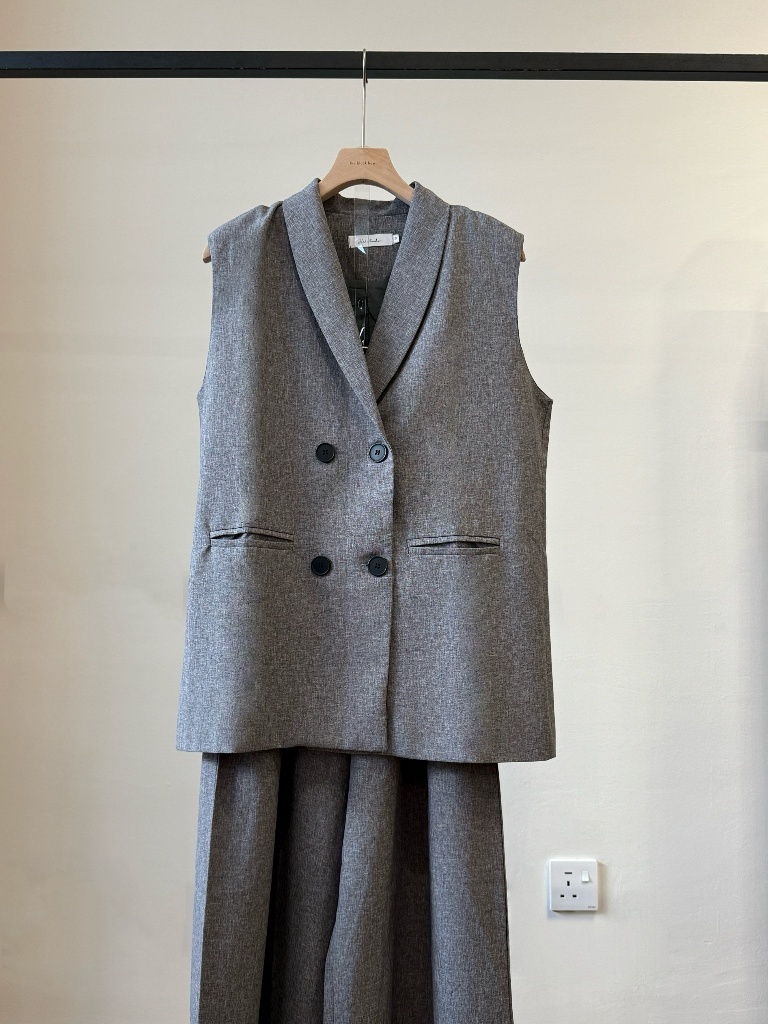 Den Vest & Pants Set (Discounted-M size)