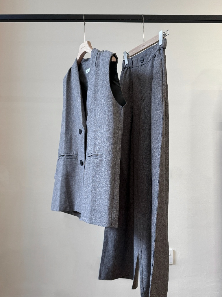 Den Vest & Pants Set (Discounted-M size)