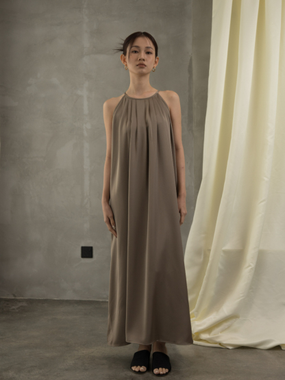 Gervaise Halter Neck Pleated Maxi Dress (Discounted-Free Size)-The Black Bow-