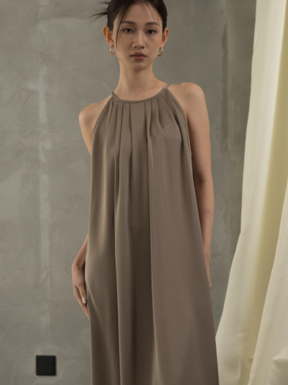 Gervaise Halter Neck Pleated Maxi Dress (Discounted-Free Size)-The Black Bow-
