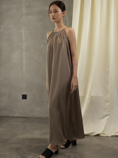 Gervaise Halter Neck Pleated Maxi Dress (Discounted-Free Size)-The Black Bow-