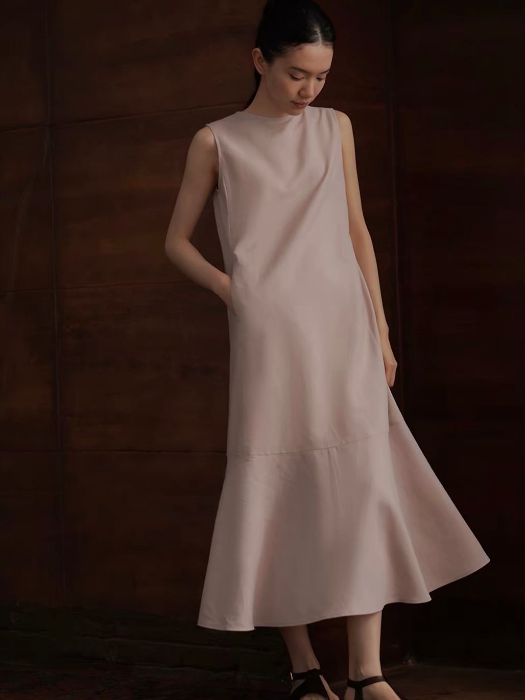 Reann Bias Cutting Sleeveless Dress