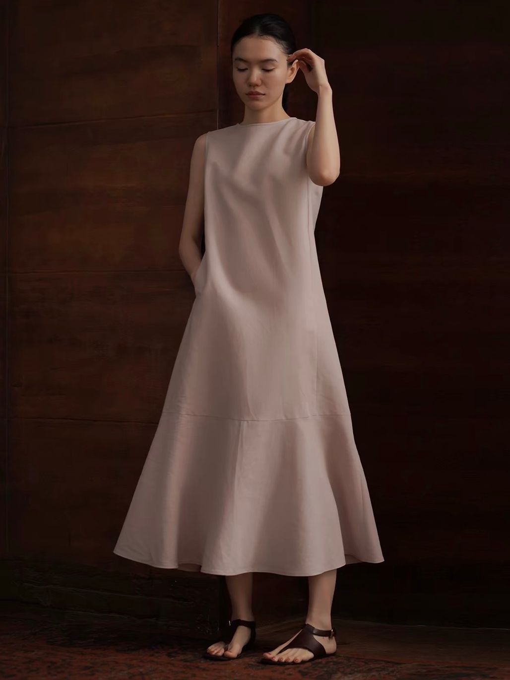 Reann Bias Cutting Sleeveless Dress