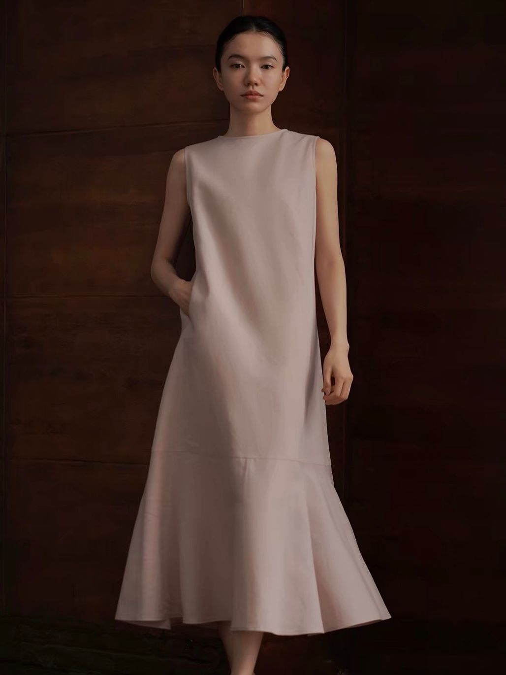 Reann Bias Cutting Sleeveless Dress