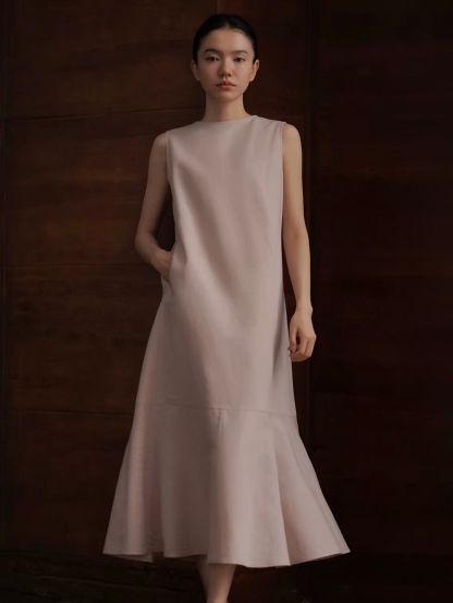Reann Bias Cutting Sleeveless Dress