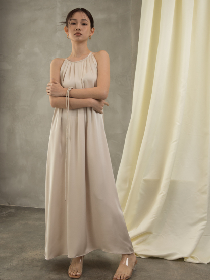 Gervaise Halter Neck Pleated Maxi Dress (Discounted-Free Size)-The Black Bow-