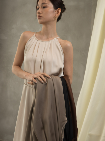 Gervaise Halter Neck Pleated Maxi Dress (Discounted-Free Size)-The Black Bow-