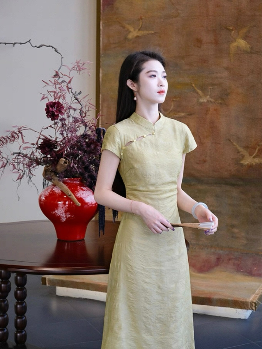Shuang Sheng Oriental Dress