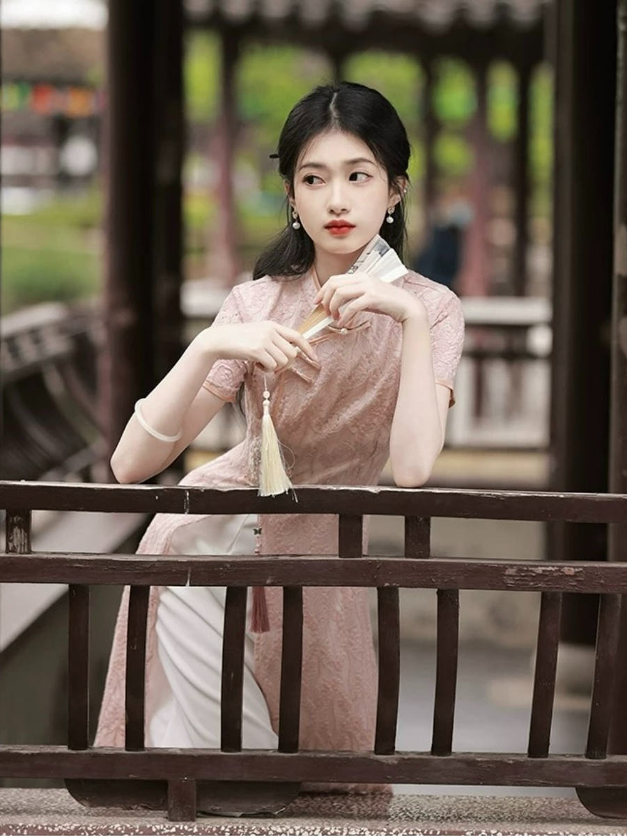 Shuang Shuang Lacey Oriental Dress