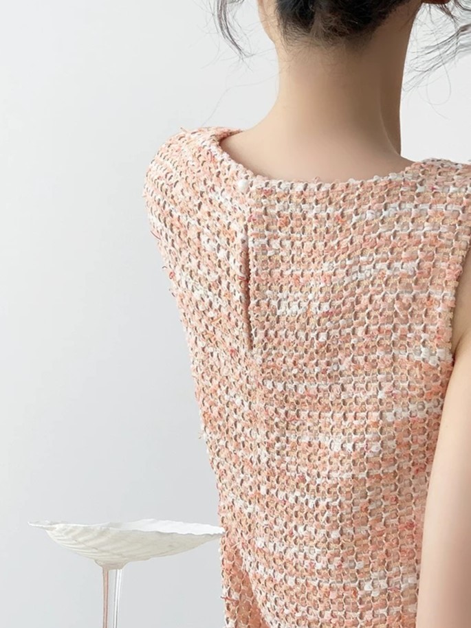 Nayeli Textured Shift Dress-The Black Bow-