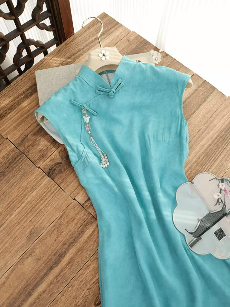 Shuang Shen Sleeveless Cheongsam