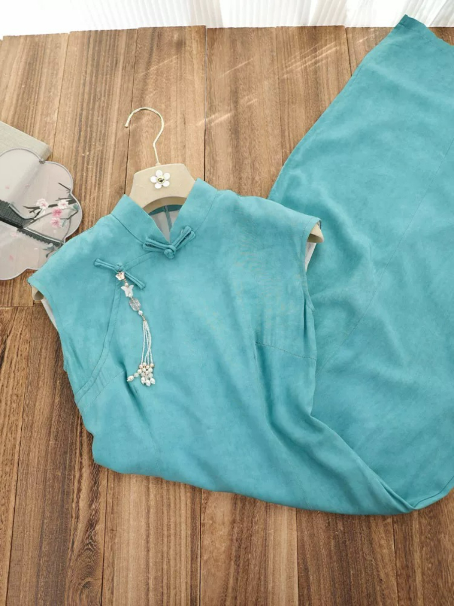 Shuang Shen Sleeveless Cheongsam