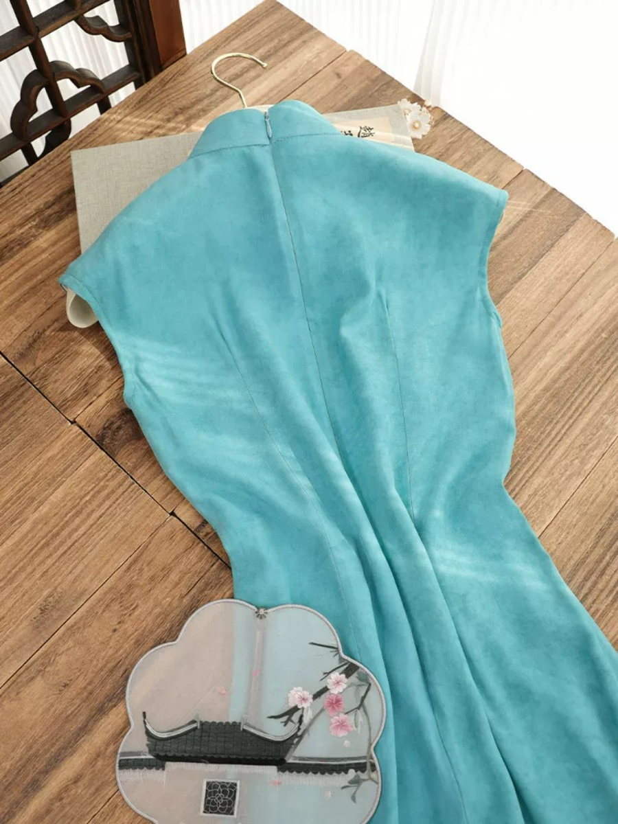 Shuang Shen Sleeveless Cheongsam