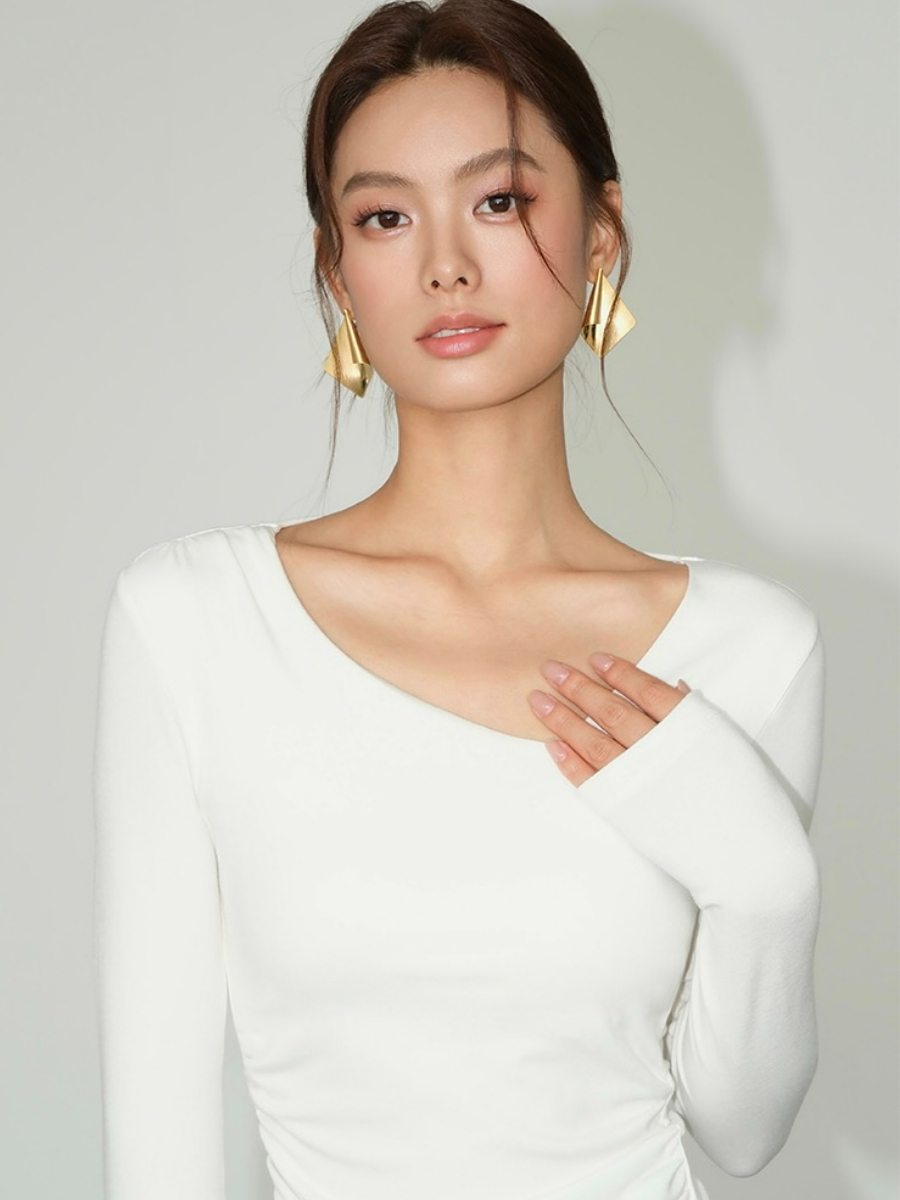 Berlyn Asymmetric Collar Long Sleeve Top-The Black Bow-