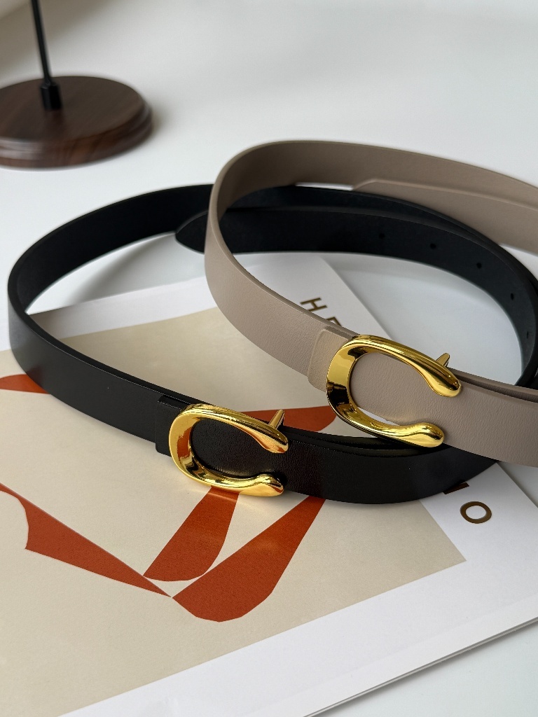 Berulah C Buckle Belt