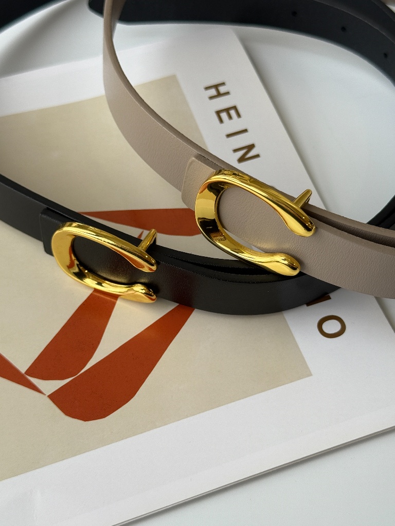 Berulah C Buckle Belt