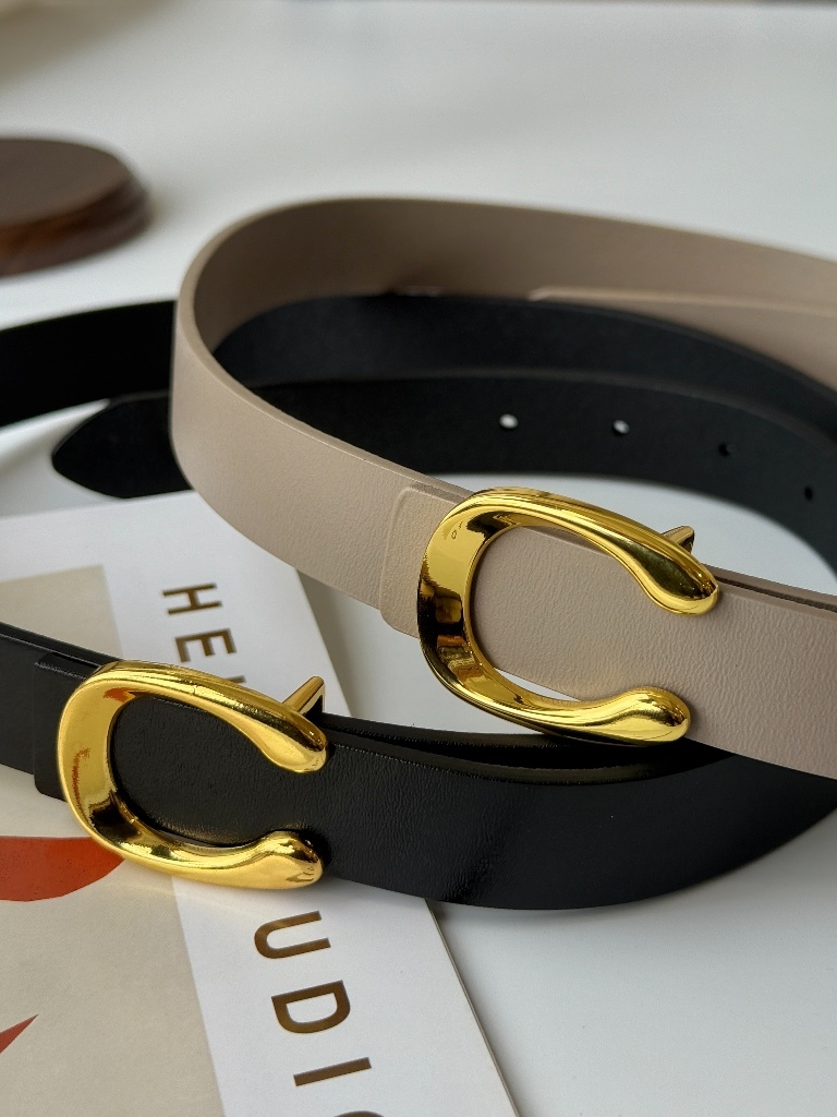 Berulah C Buckle Belt