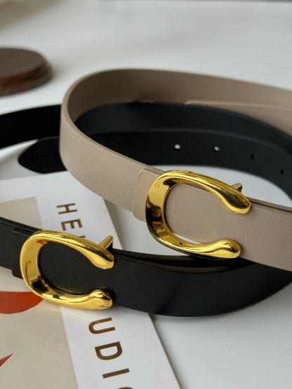 Berulah C Buckle Belt