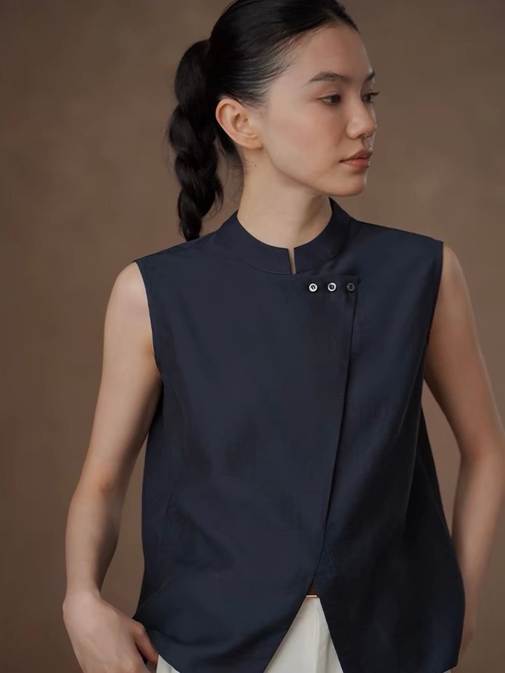 Rong Stand Collar Top