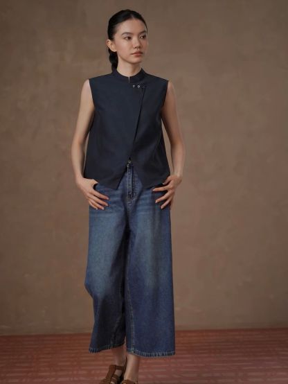 Rong Stand Collar Top