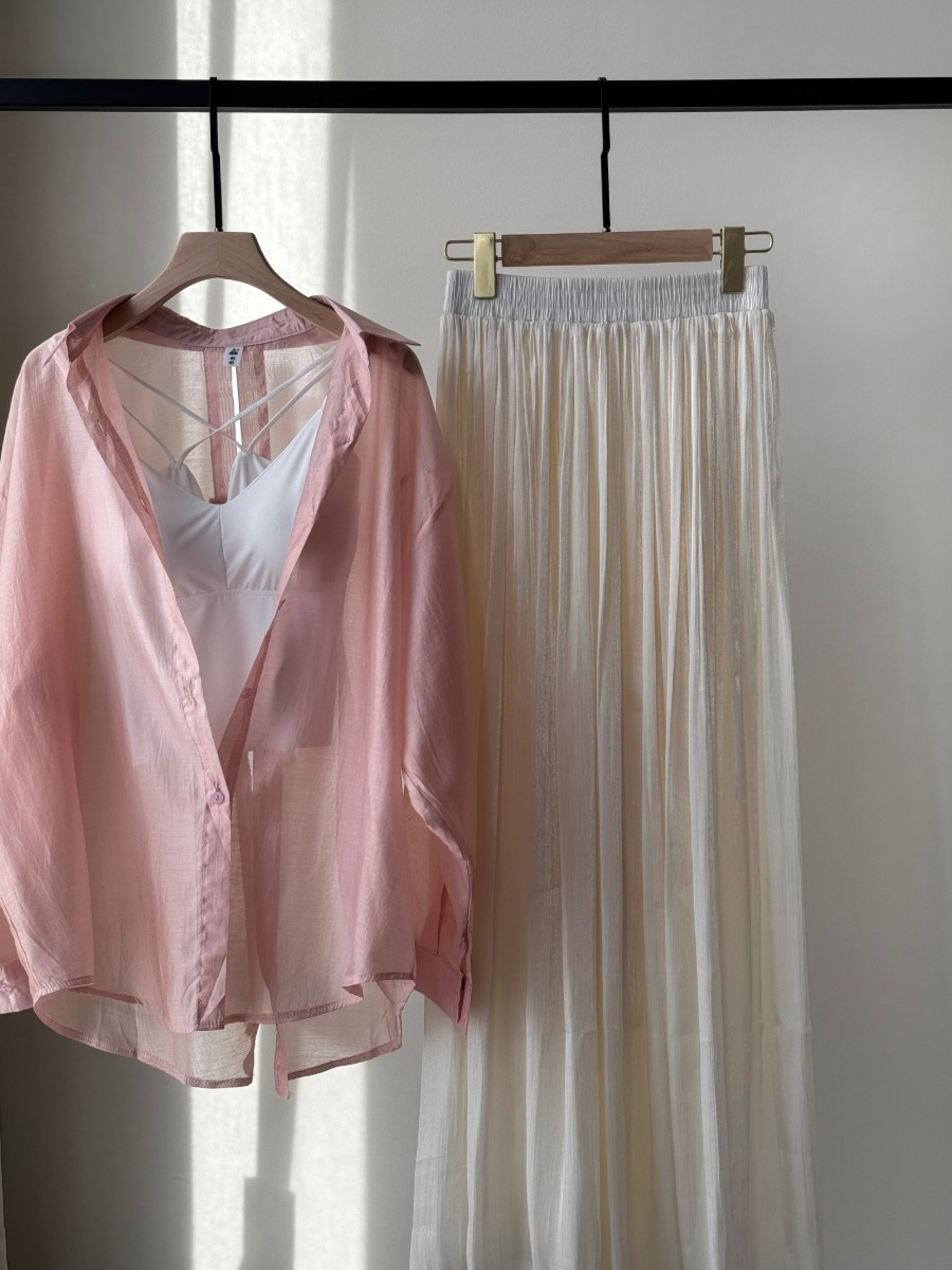 Ni Ni Back Pankou Sheer Chiffon Shirt & Benny Padded Top-The Black Bow-