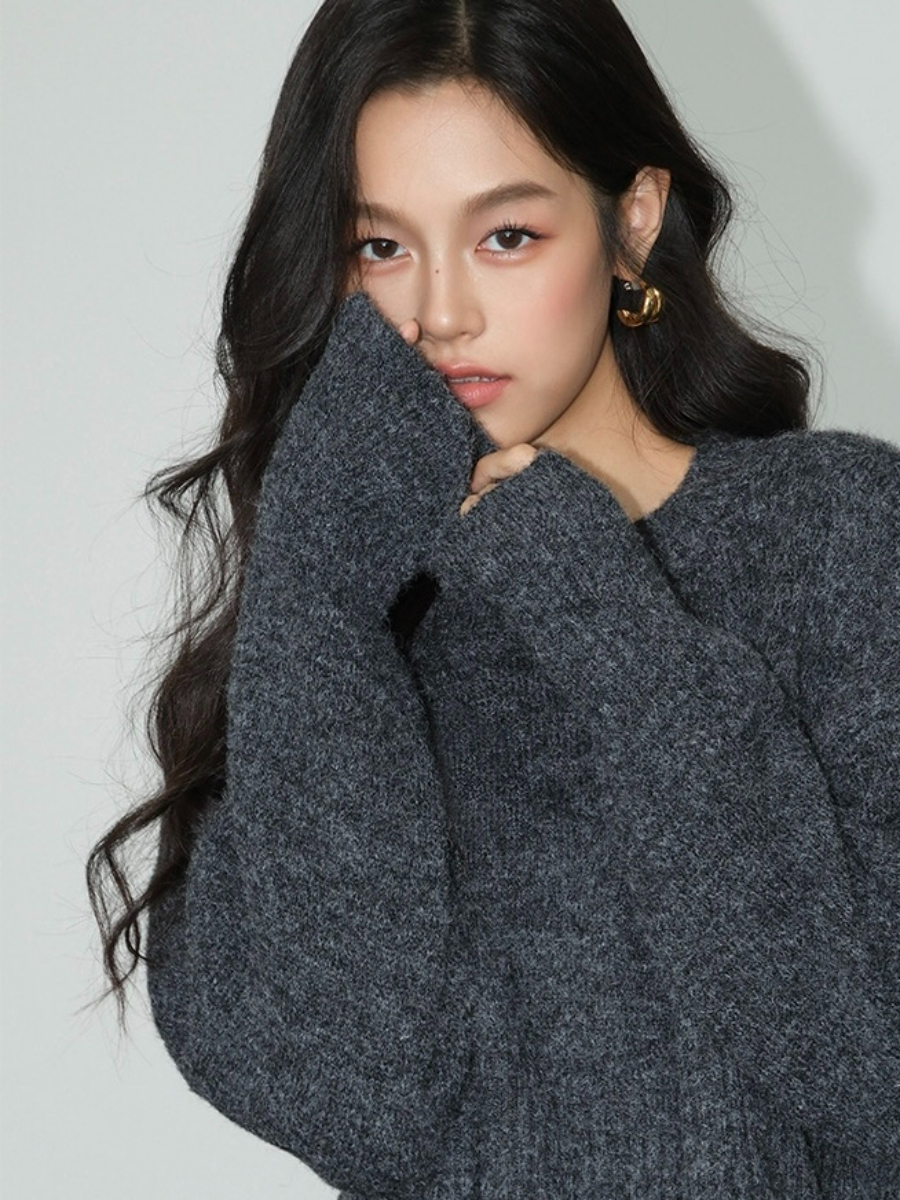 Bimba Cropped Sweater-The Black Bow-