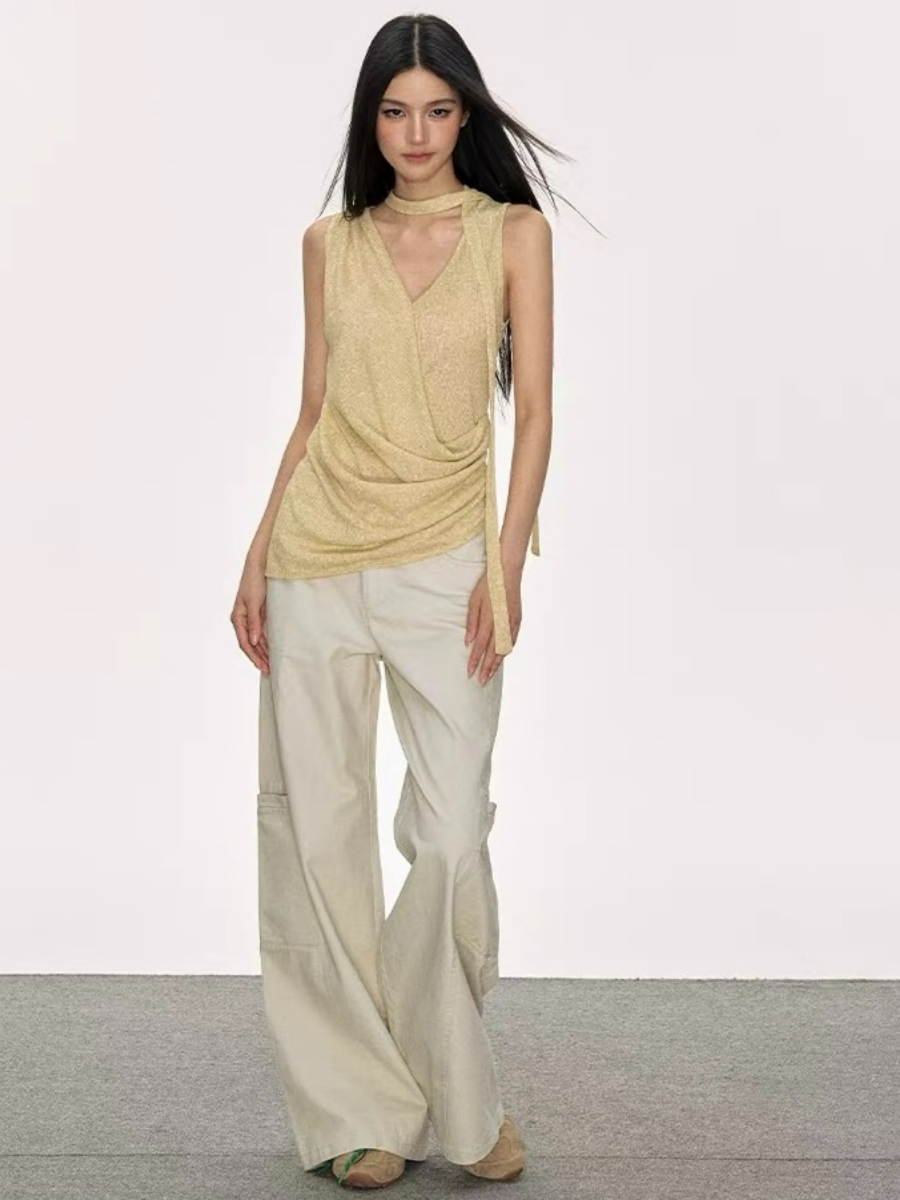 Daia Neck Tied Knit Top