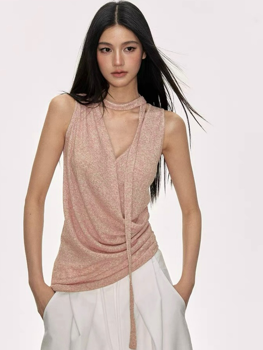 Daia Neck Tied Knit Top