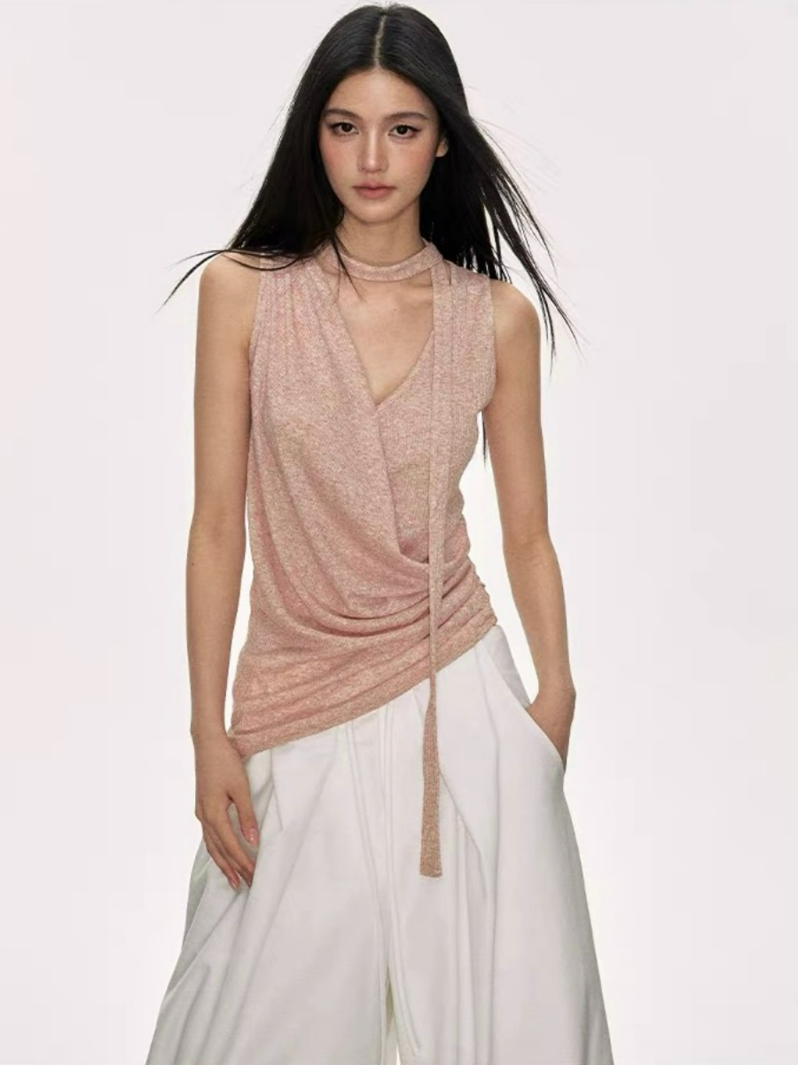 Daia Neck Tied Knit Top